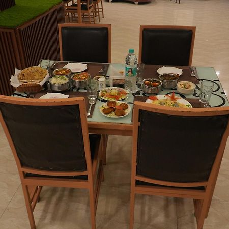 Saubhagya Inn By Kempinski Lucknow Esterno foto